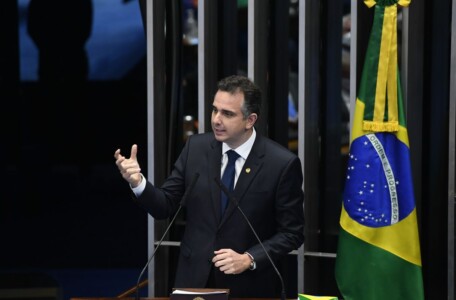 Senado pode votar fim da reeleição até dezembro