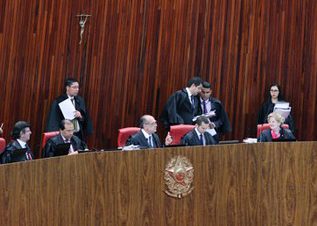 Julgamento da chapa Dilma-Temer é adiado