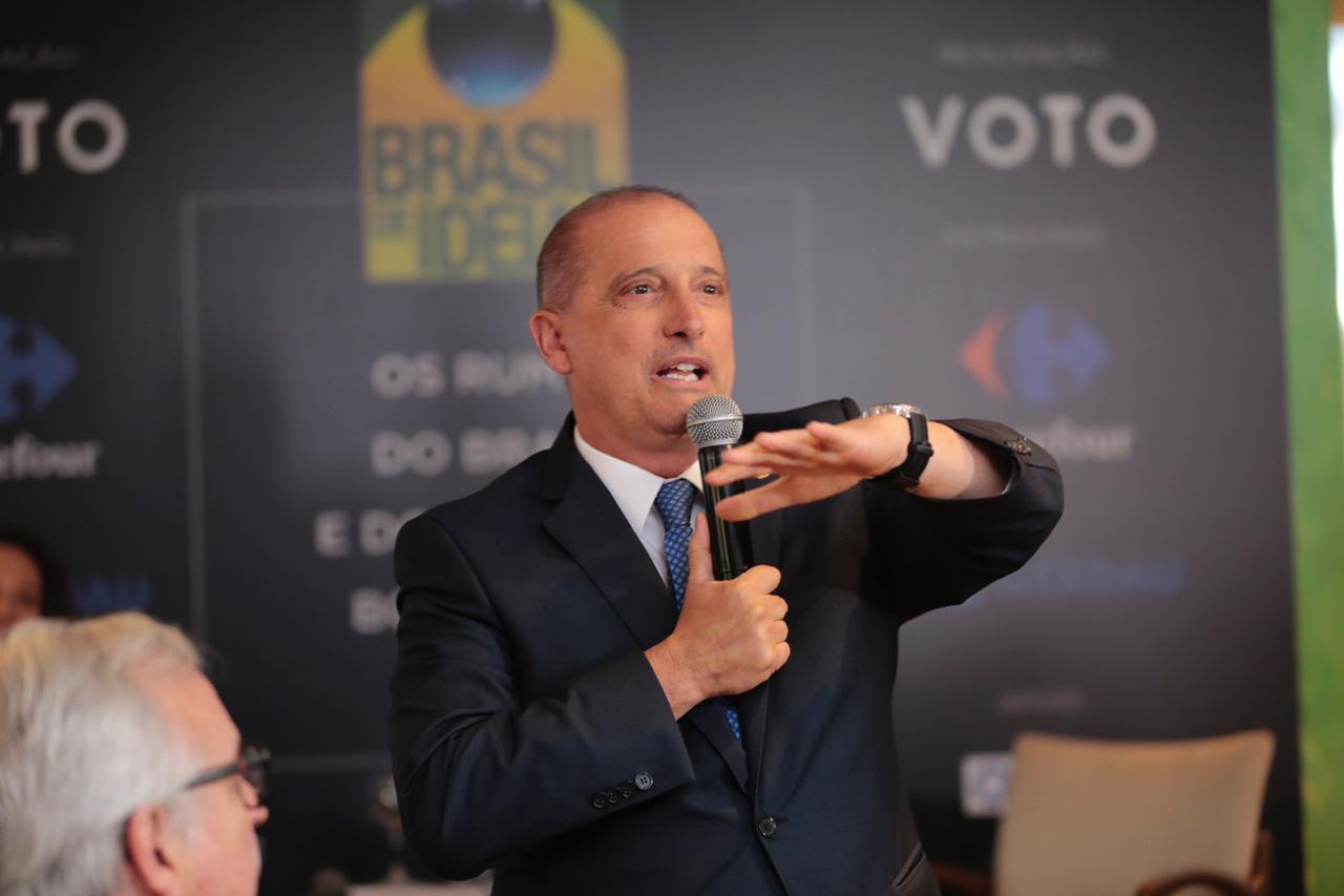 “Vamos dormir num Brasil e acordar em outro”, projeta Onyx Lorenzoni