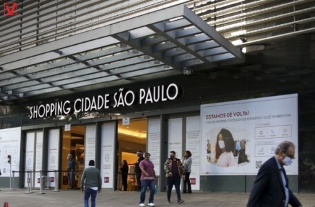 Comércio paulista cria 23,5 mil novos postos de trabalho em julho