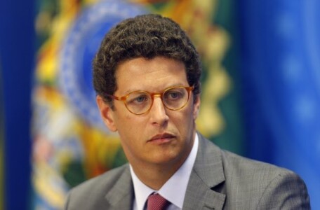 MINISTRO RICARDO SALLES RECEBE ALTA HOSPITALAR