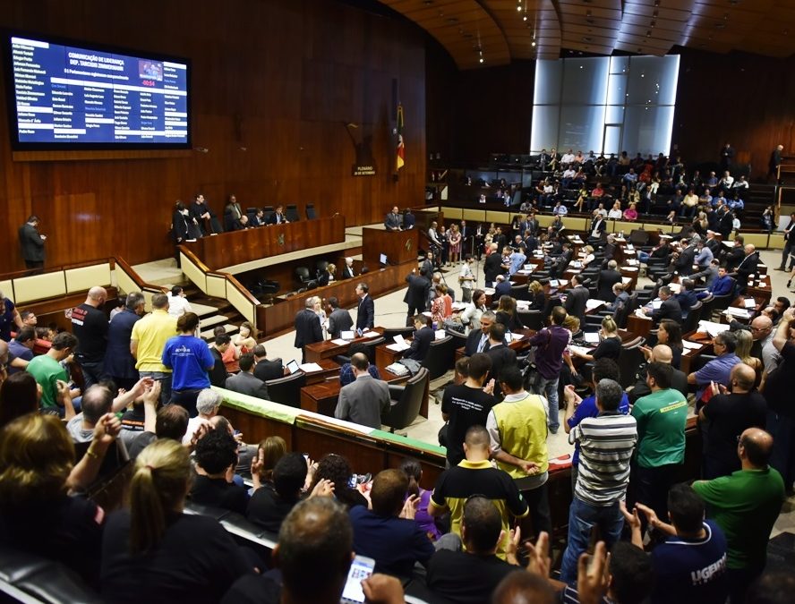 Assembleia gaúcha retoma votação do ajuste fiscal nesta terça