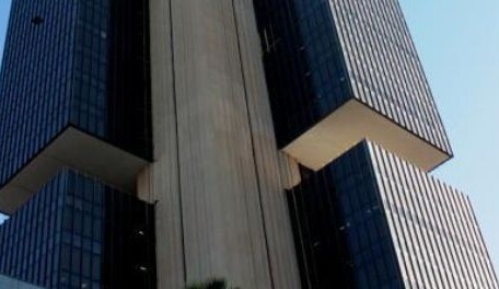 Banco Central acelera corte de juros e reduz taxa Selic para 13% ao ano