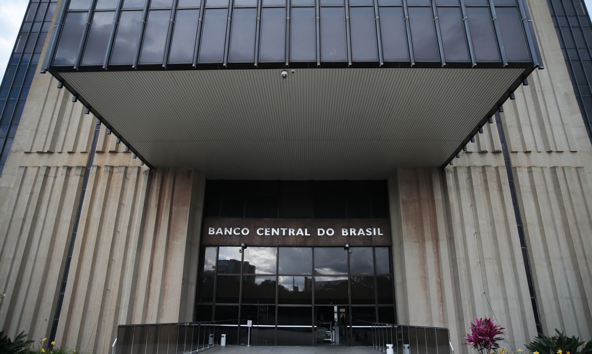 Banco Central considera baixo os impactos da guerra sobre o sistema financeiro do Brasil