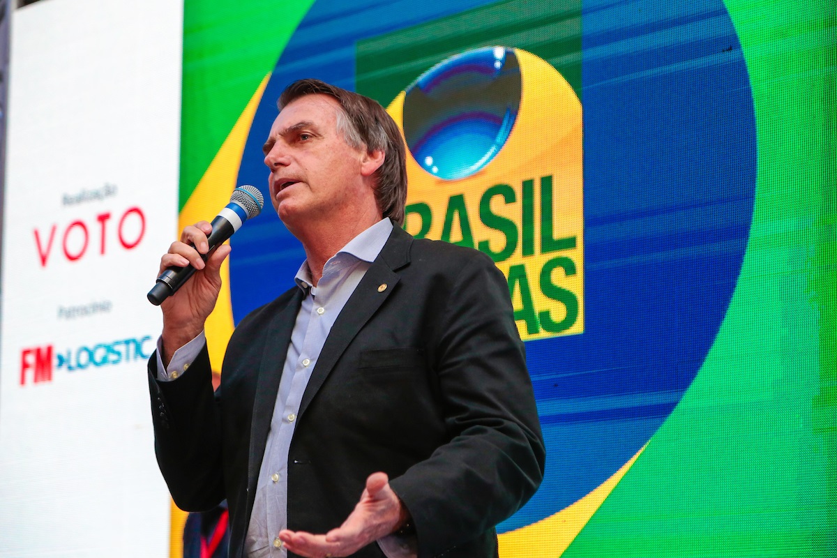 Bolsonaro se apresenta como alternativa ética da eleição presidencial