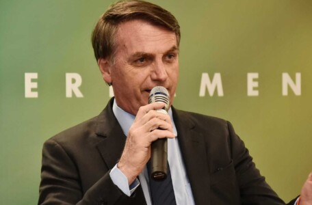 “Economia também é vida”, afirma Bolsonaro após reunião com grupo de empresários