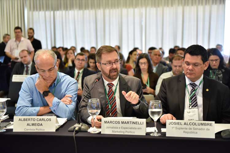 ENCONTRO NACIONAL DE PREFEITOS EM FLORIANÓPOLIS