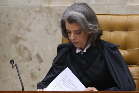 Ministra Carmen Lúcia reserva vagas para detentos