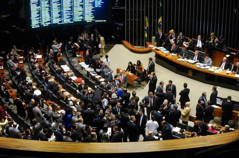 Rejeição ao trabalho do Congresso bate recorde