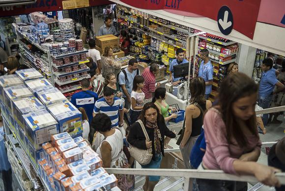 Consumidor pretende gastar R$ 108 no Dia das Mães