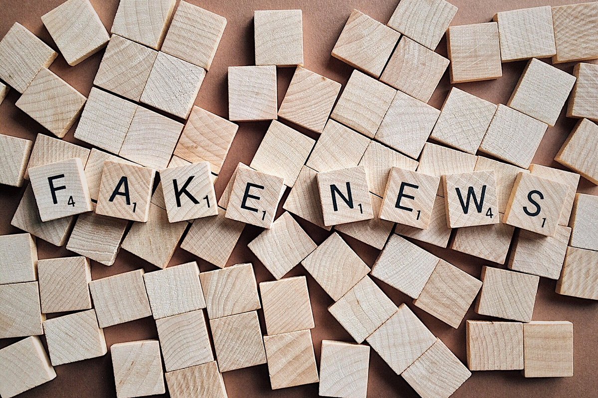 Redes sociais combatem fake news nas eleições