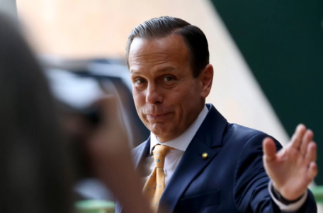 JOÃO DORIA ANUNCIA DESFILIAÇÃO DO PSDB