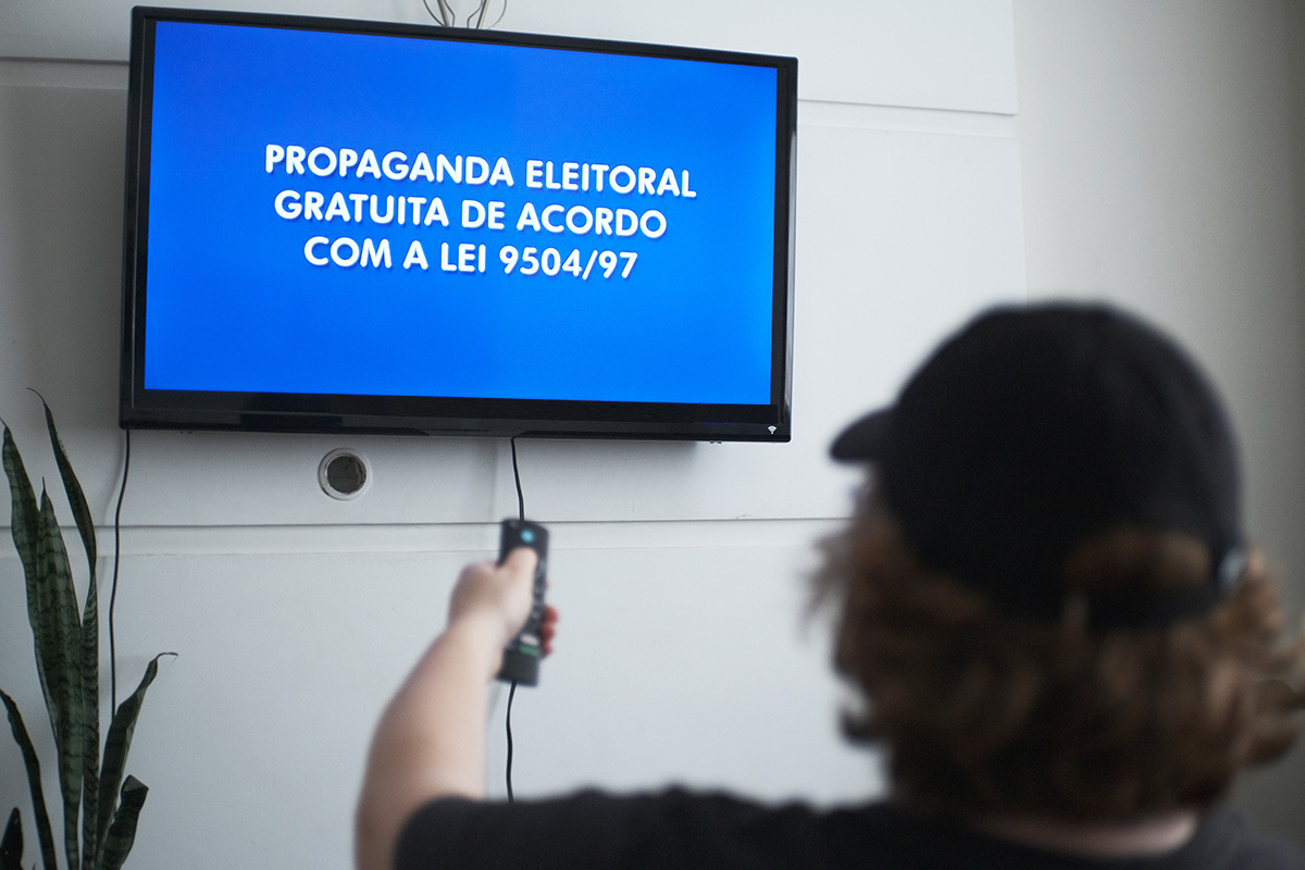 PROPAGANDA ELEITORAL NO RÁDIO E NA TV RECOMEÇA NESTA SEXTA