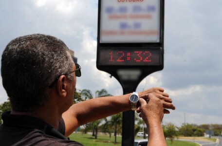 Horário de verão coincide com as provas do Enem