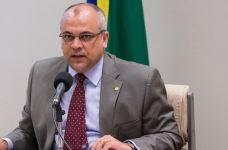 Jones Martins quer que bens apreendidos de traficantes sejam destinados a dependentes químicos