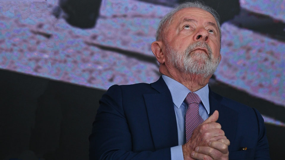 Brasil cai 10 posições em ranking de percepção sobre corrupção