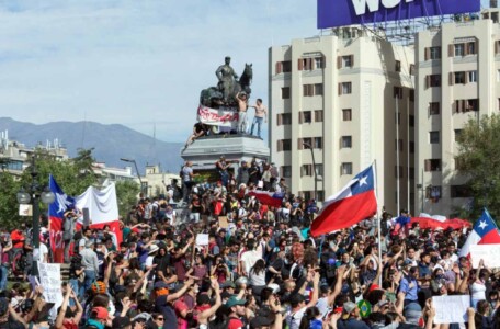 Campanha sobre constituição no Chile começa sem apoio popular.