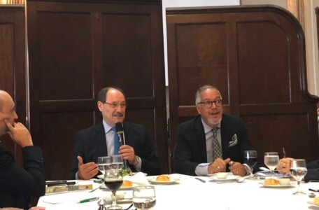 Clube de  Opinião do RS recebe governador Sartori