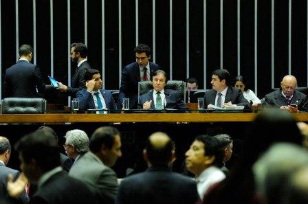 Congresso aprova LDO com déficit de R$ 131,3 bilhões