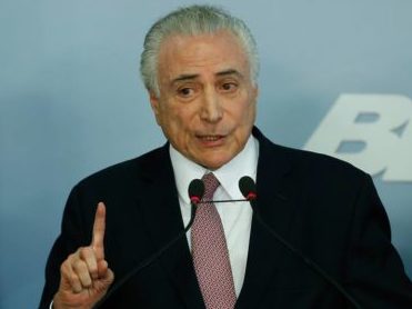 “A denúncia é uma ficção”, diz Temer