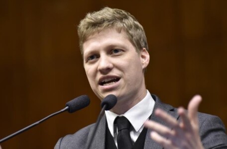 NOVO lança candidato Van Hattem à presidência da Câmara