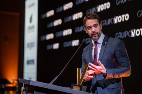 Brinde à democracia reúne mais de 200 lideranças